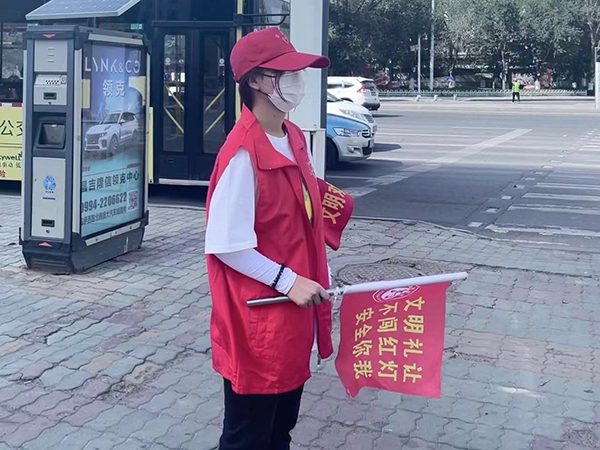1660485651117369.jpg 21语教2班贾晓玮.jpg